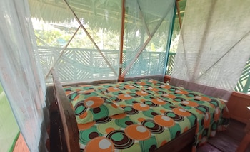 hostal buho amazonas tours
