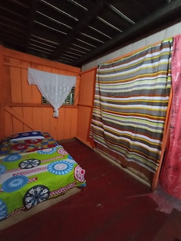 hostal buho amazonas tours