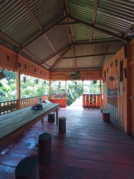 hostal buho amazonas tours