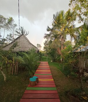hostal buho amazonas tours