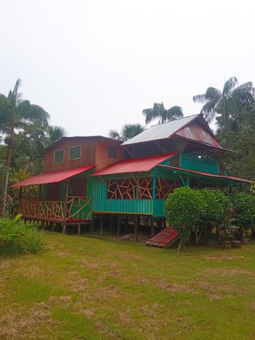 hostal buho amazonas tours