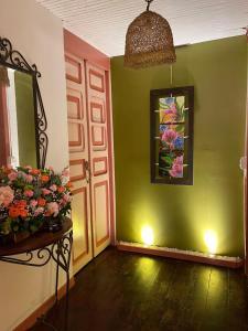 mahalo hostel boutique