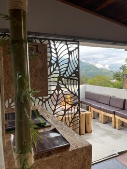 mahalo hostel boutique