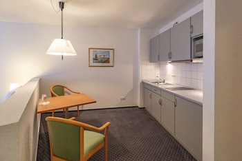 hotel rostock west im kritzmow park