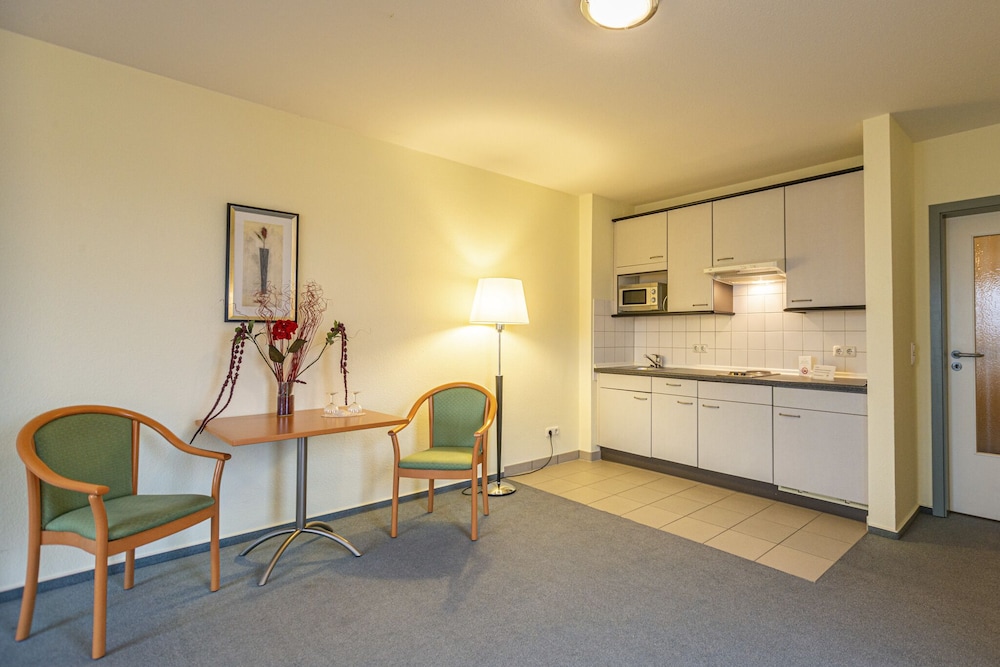 hotel rostock west im kritzmow park