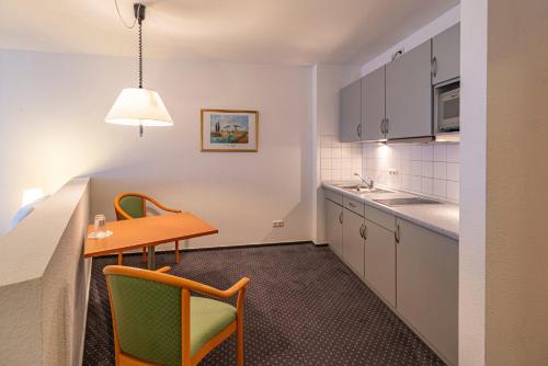 hotel rostock west im kritzmow park