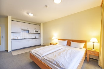hotel rostock west im kritzmow park