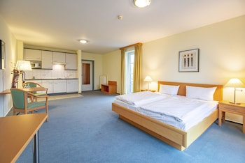 hotel rostock west im kritzmow park