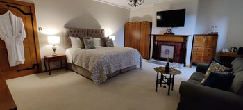 luxury bed and breakfast at bossington hall in exmoor somerset