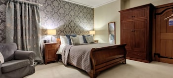 luxury bed and breakfast at bossington hall in exmoor somerset