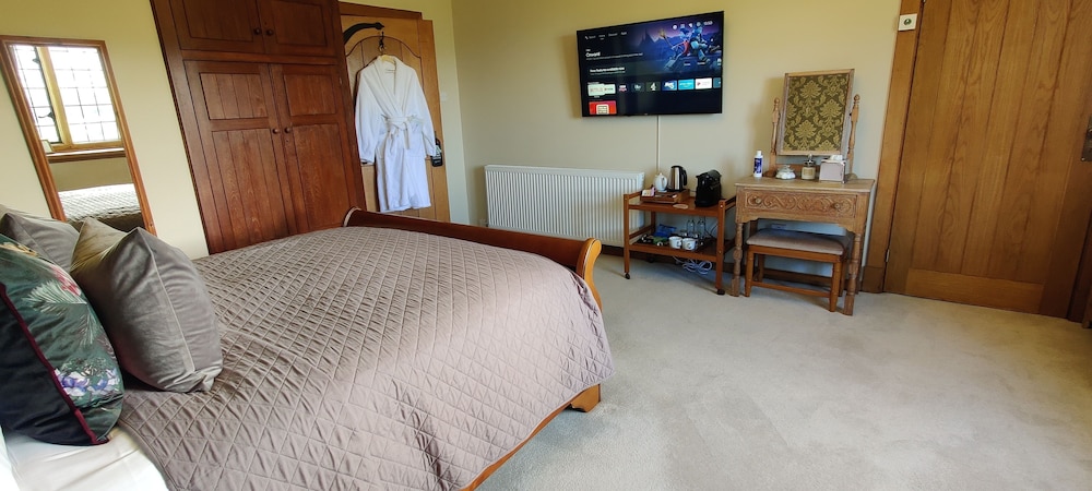 luxury bed and breakfast at bossington hall in exmoor somerset