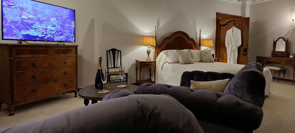 luxury bed and breakfast at bossington hall in exmoor somerset