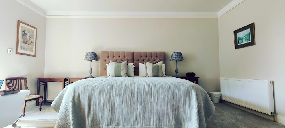 luxury bed and breakfast at bossington hall in exmoor somerset