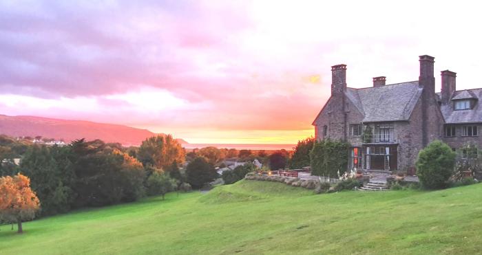 luxury bed and breakfast at bossington hall in exmoor somerset
