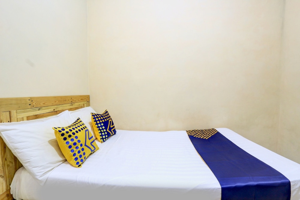 spot on 90156 hotel ramayana