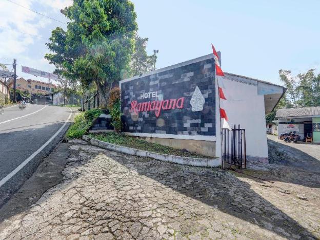 spot on 90156 hotel ramayana