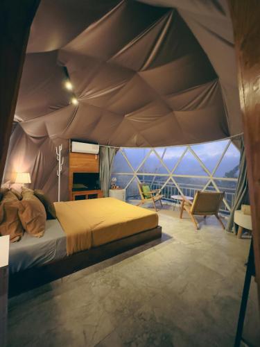 moondock luxury camp