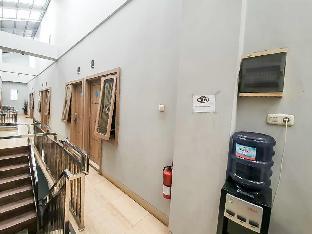 reddoorz near jalan kolonel haji burlian palembang