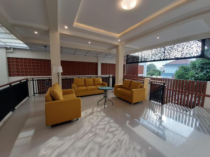 omah nayan guest house