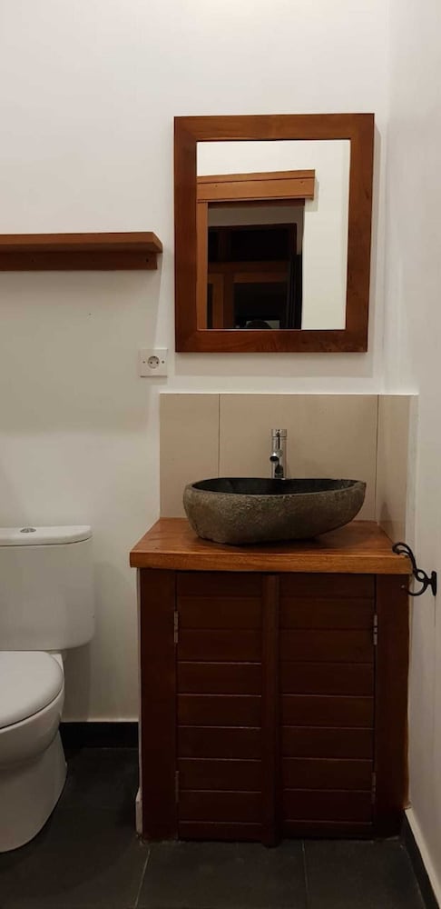 green coconut cottage