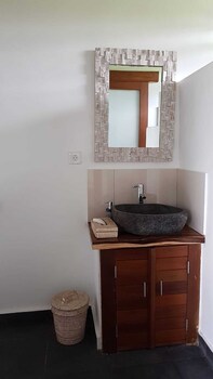 green coconut cottage