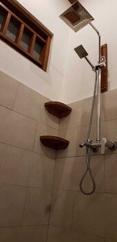 green coconut cottage