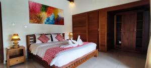 green coconut cottage