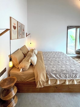 villa manouch lembongan