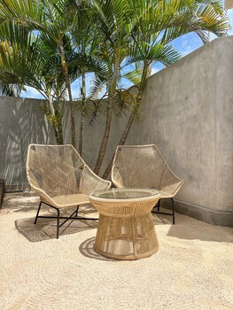villa manouch lembongan
