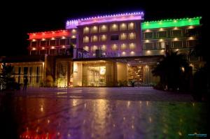 The Grand Arc Hotel & Convention Centre,Shahjahanpur>>Bareilly,4 star