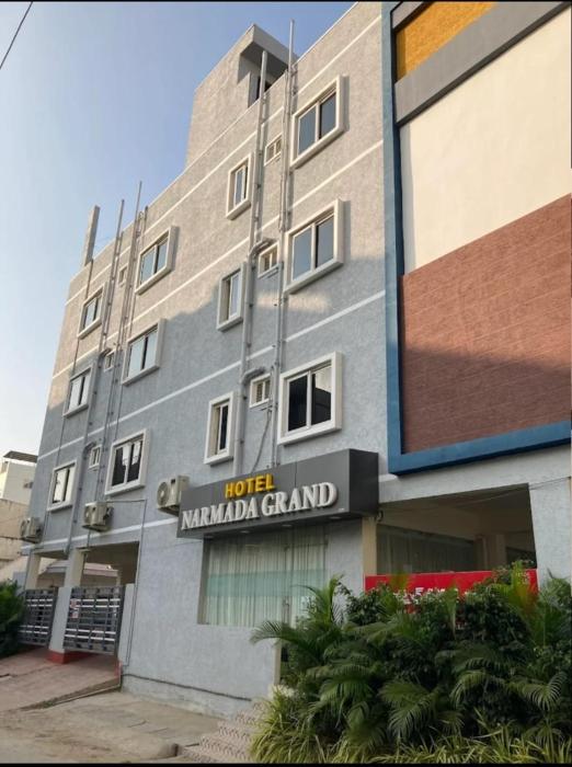 hotel narmada grand
