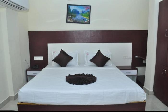 hotel narmada grand