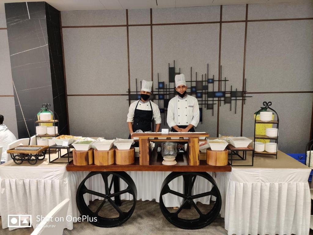 The Amore,Near Surat Railway Station,3 star