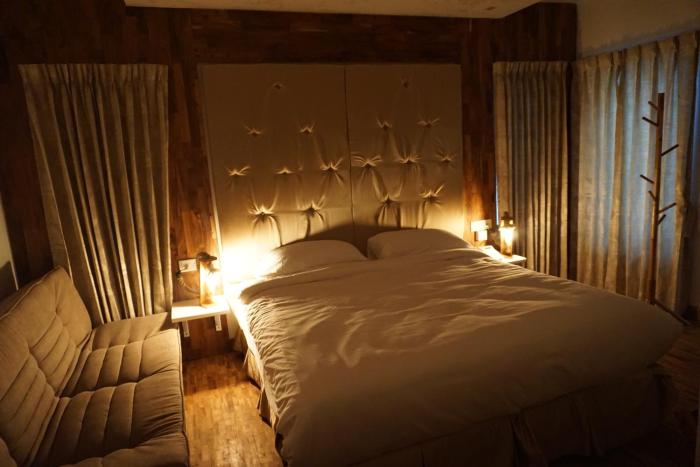 cottages by the creek