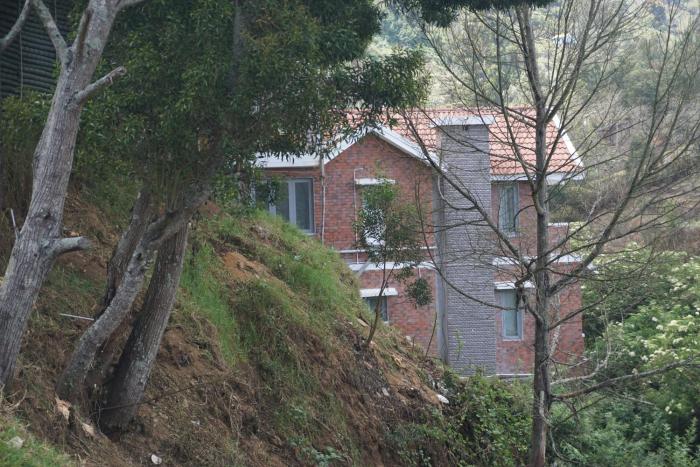 cottages by the creek