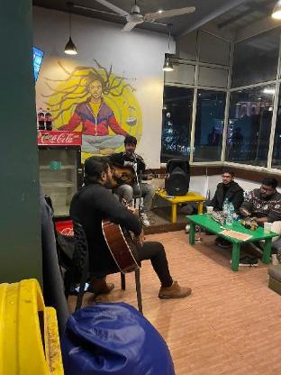 joeys hostel rishikesh