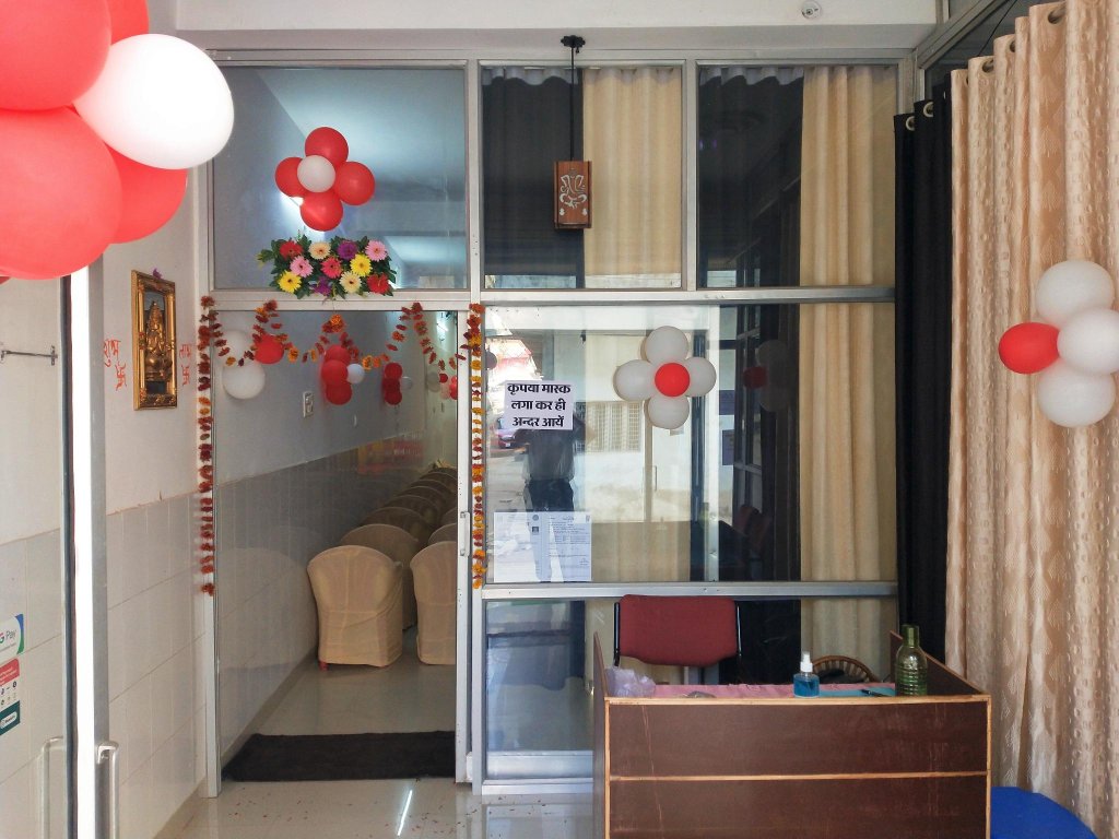 City Palace And Banquet Hall,Khajuraho>>Chhatarpur,2 star