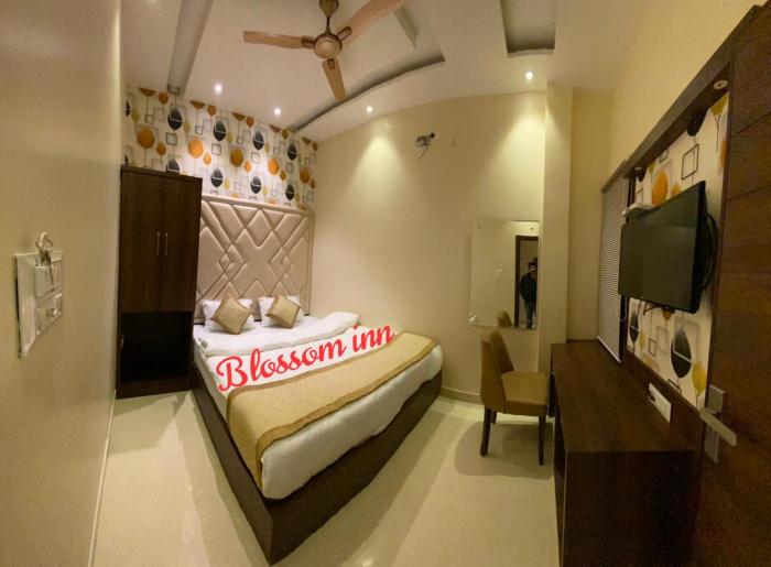 hotel blossom inn