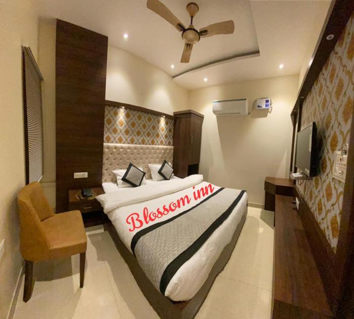 hotel blossom inn