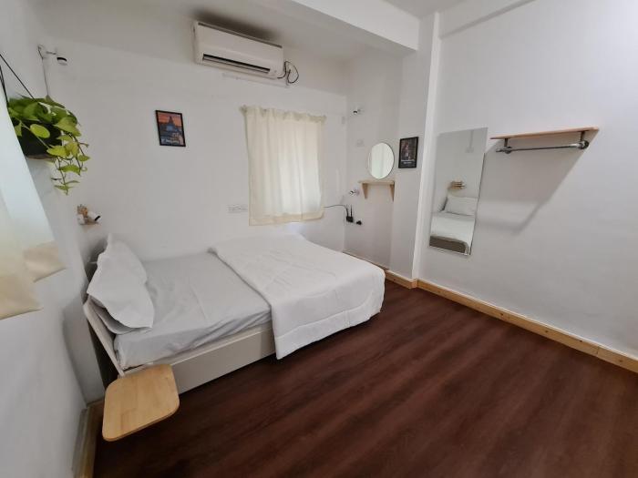 hoshtel99 stay cowork and cafe