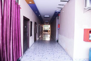 Hotel Shree Mahalaxmi,Rajapur,2 star