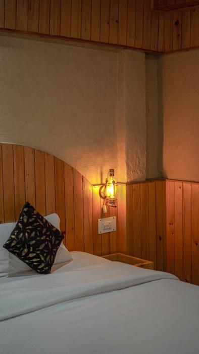 the forest pinnacle and cafe sojha