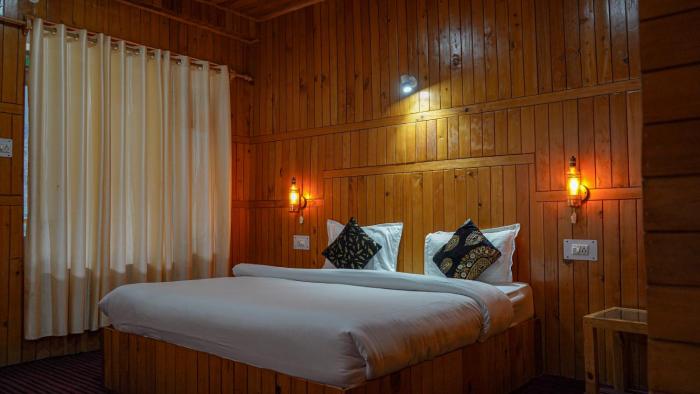 the forest pinnacle and cafe sojha