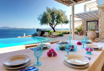 corfu luxury villas