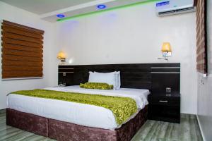 whitevill hospitality and homes