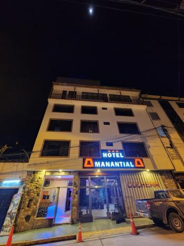 hotel manantial