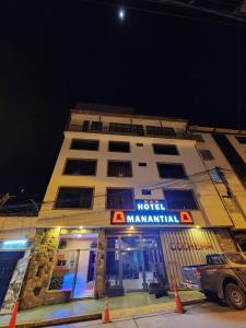 hotel manantial