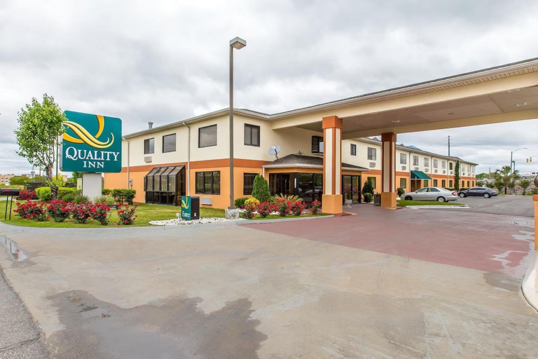 quality inn and suites montgomery east carmichael rd