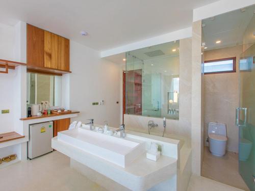 white whale beachfront pool villa