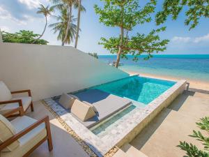 white whale beachfront pool villa